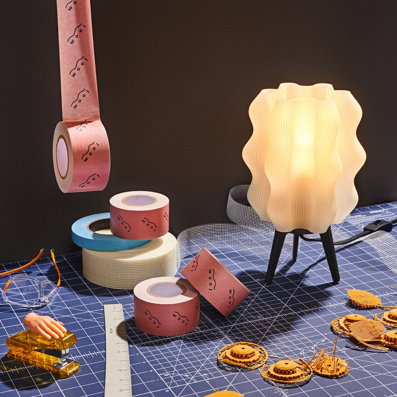 Wavy Table Lamp